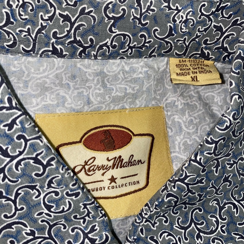 Men’s Pearl Snap shirt